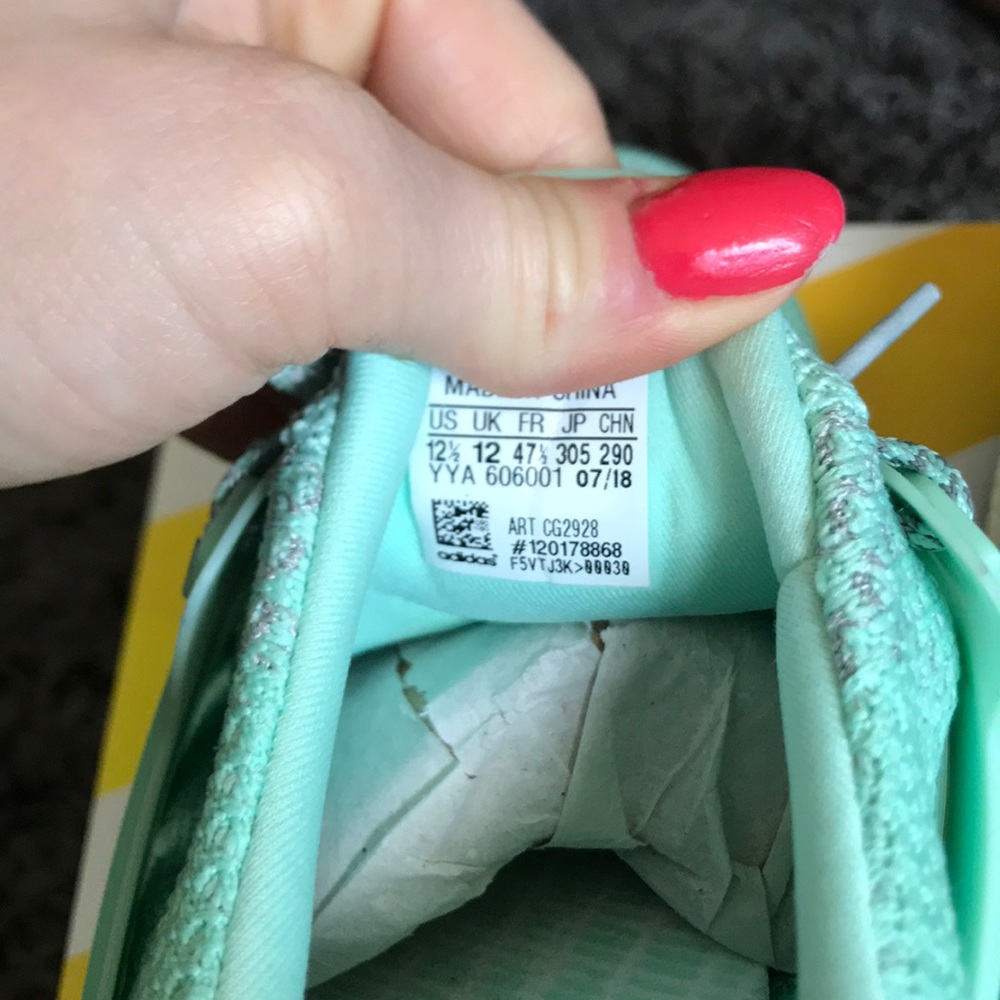 *SOLD* Adidas Mint Ultra Boost - Picture 6 of 8